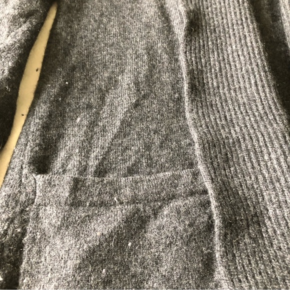 Cashmere Lord and Taylor Cardigan - Picture 7 of 12